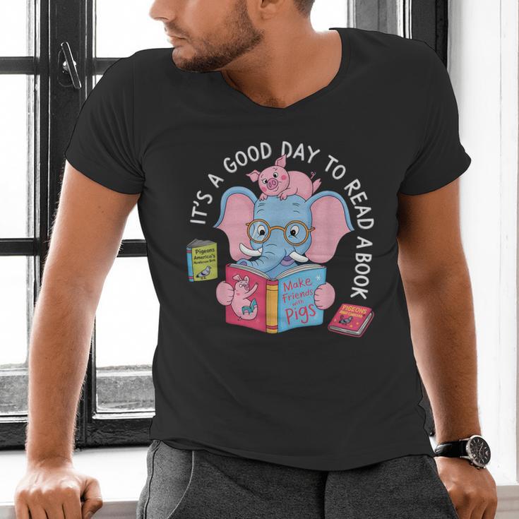Its A Good Day To Read A Book Cute Elephant And Pig Edition Men's V-Neck T-Shirt Its A Good Day To Read A Book Cute Elephant And Pig Edition Men's V-Neck T-Shirt