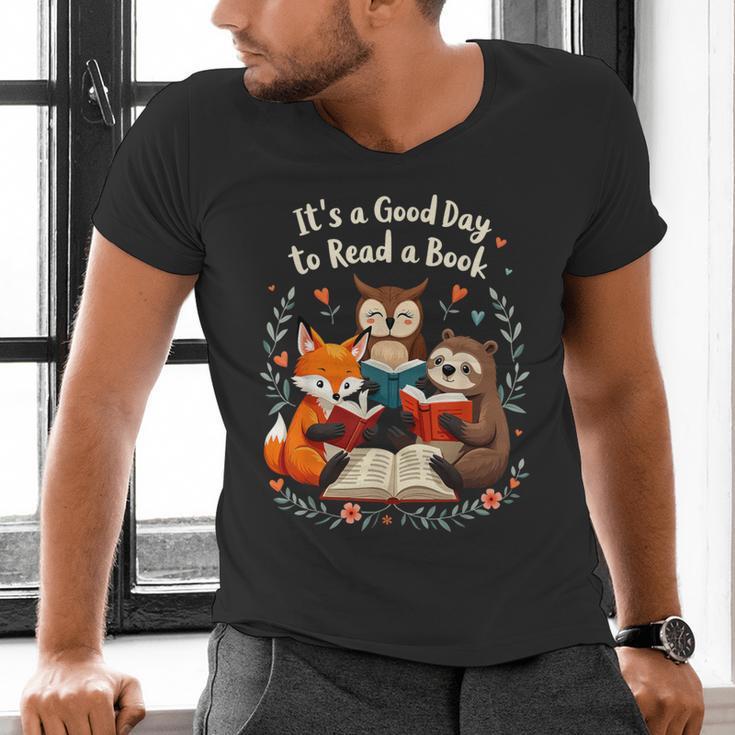 Its A Good Day To Read Book Cute Fox Sloth Owl Novel Reading Men's V-Neck T-Shirt