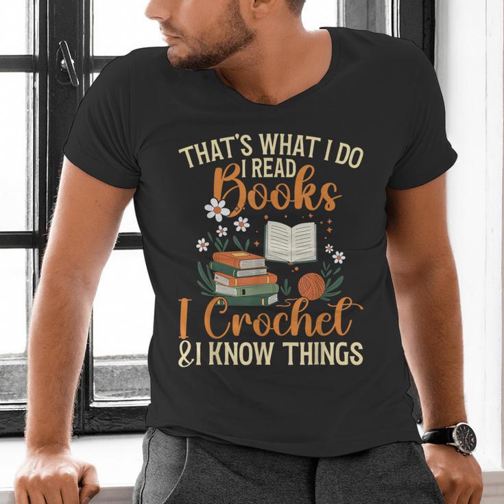 Knitting Crocheting Reading Books Yarn For Knitter Crochet Men's V-Neck T-Shirt