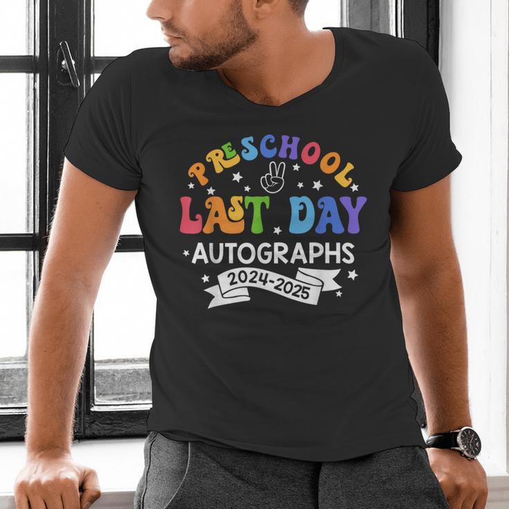 Last Day Of School Year 2025 Preschool Autograph Graduation Men's V-Neck T-Shirt