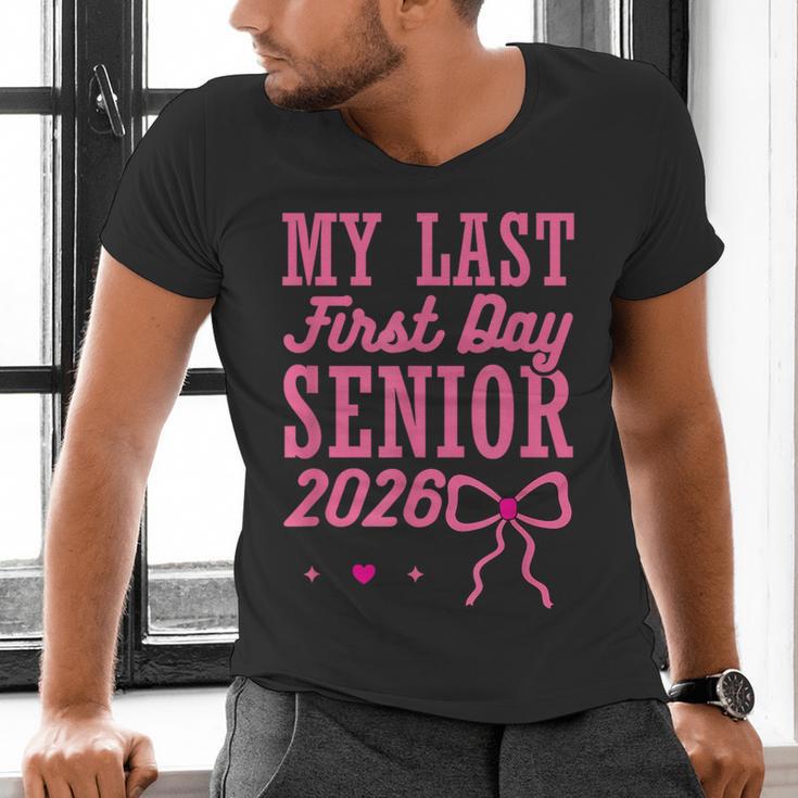 My Last First Day Senior 2026 Coquette Pink Bow Graduation Men's V-Neck T-Shirt