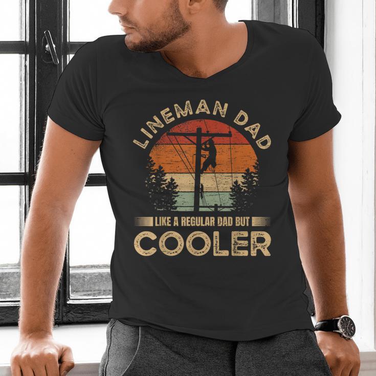 Lineman Dad Like A Regular Dad But Cooler Lineman Men's V-Neck T-Shirt