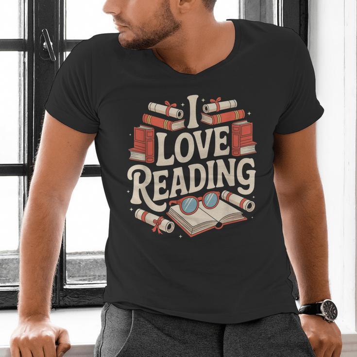 I Love Reading Books Literature Enthusiast Fun Men's V-Neck T-Shirt