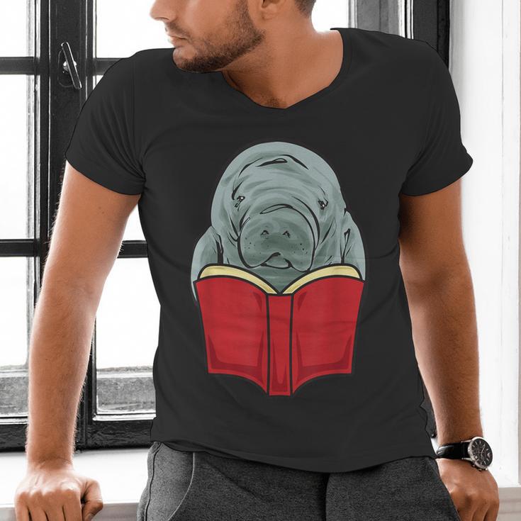 Manatee Reading Books Sea Animal Manatee Men's V-Neck T-Shirt
