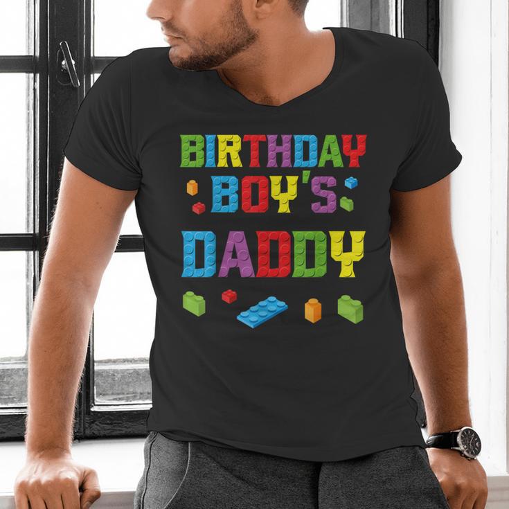 Master Builder Birthday Boy's Daddy Building Bricks Blocks Men's V-Neck T-Shirt