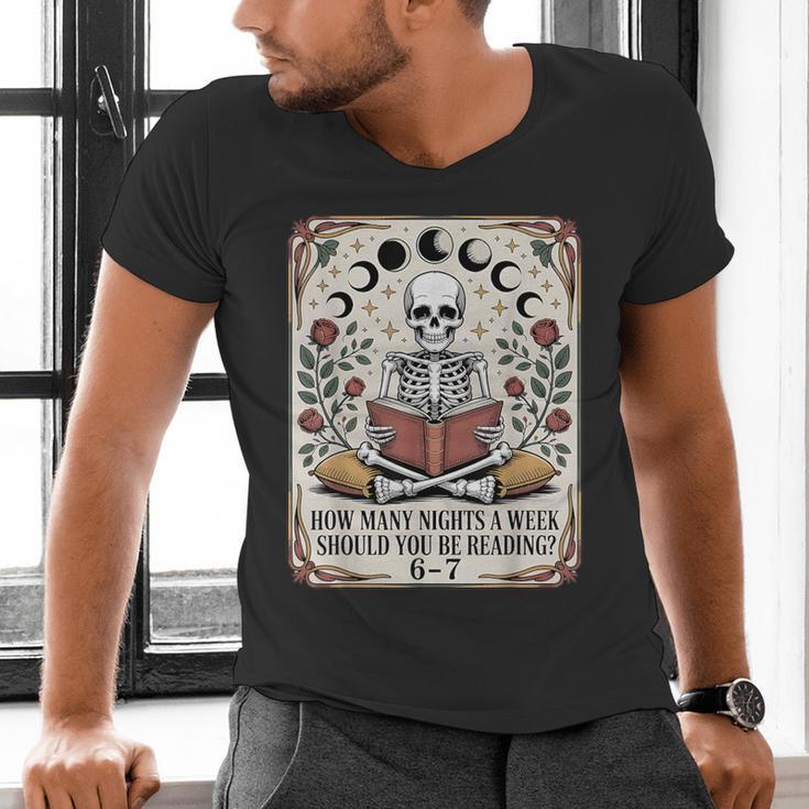 How Many Nights Reading Meme 6 7 Book Lover Men's V-Neck T-Shirt