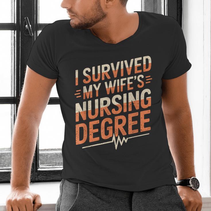Nurse Graduation I Survived My Wife'S Nursing Degree Nurse Men's V-Neck T-Shirt