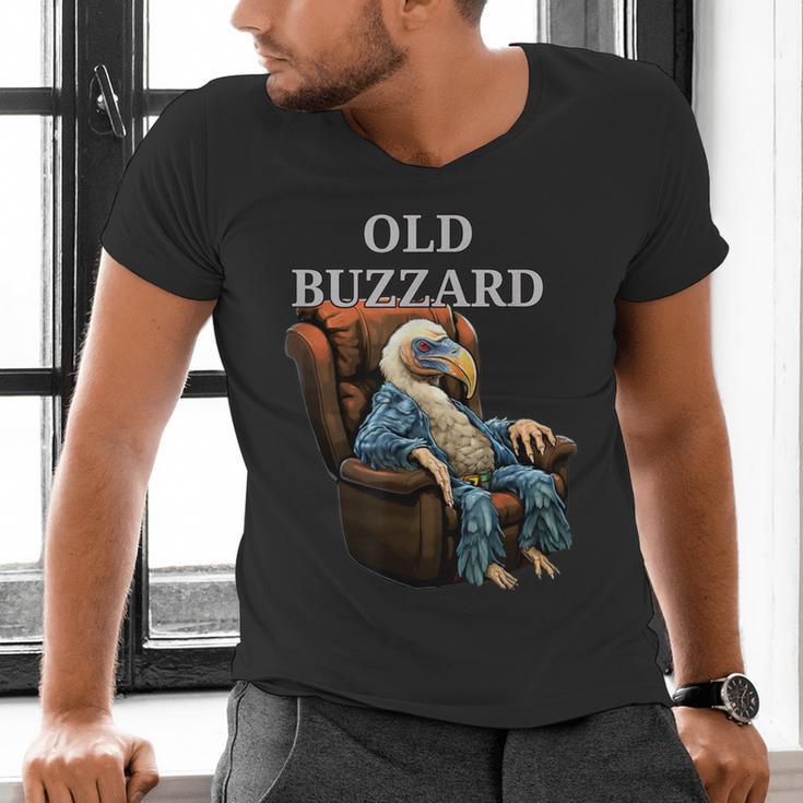 Old Buzzard Bird Old Man Grandpa Recliner Dads Joke Men's V-Neck T-Shirt