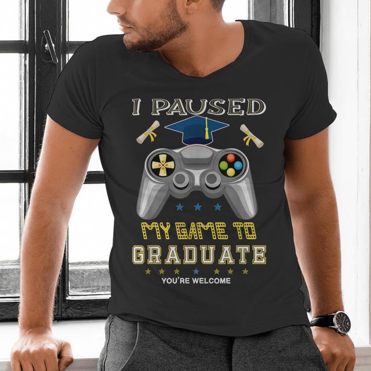 I Paused My Game To Graduate Class Of 2023 Gamer Graduation Men's V-Neck T-Shirt