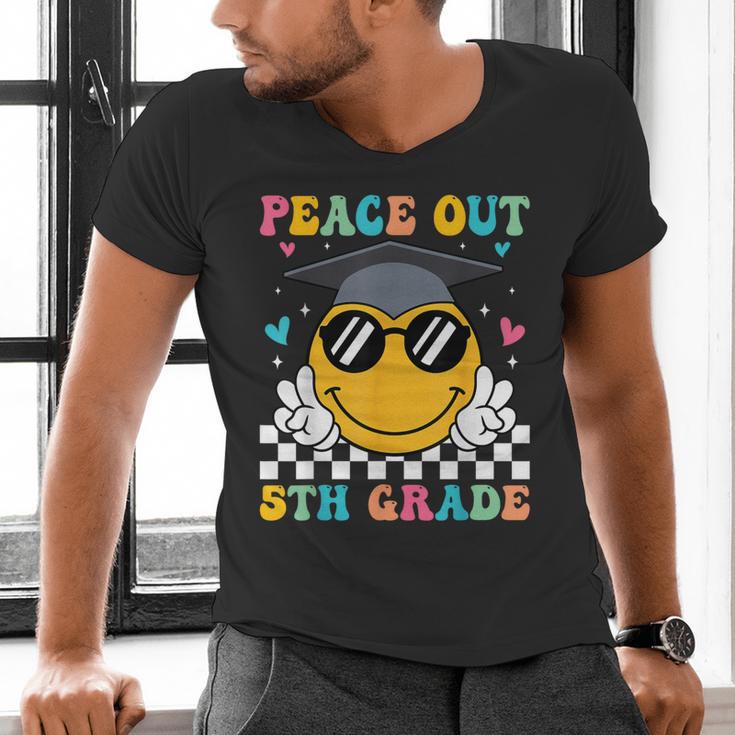 Peace Out 5th Grade Graduation Last Day Of School Men's V-Neck T-Shirt