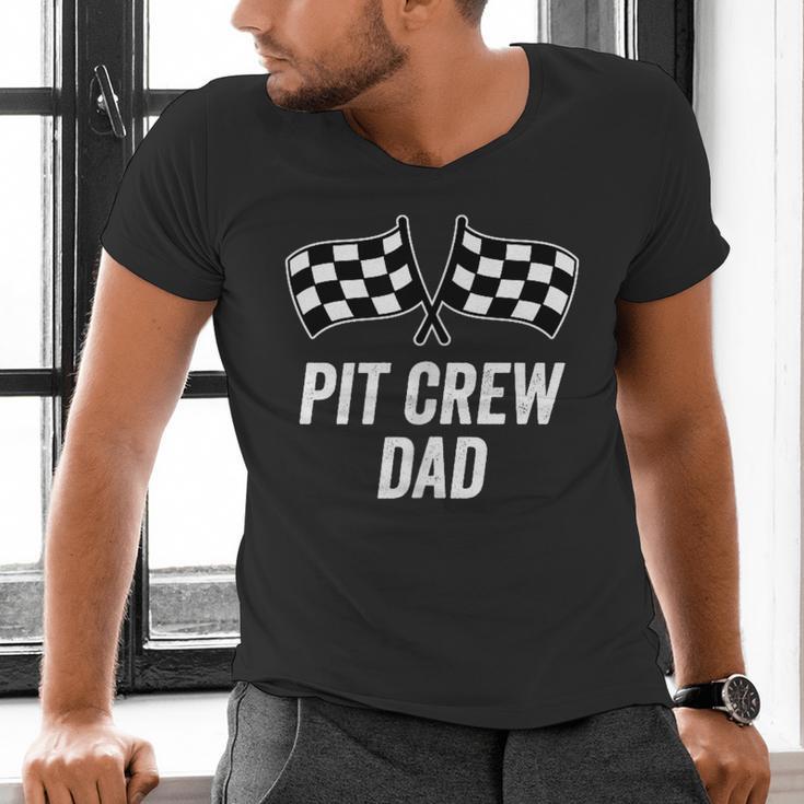 Pit Crew Dad Checkered Flag Hosting Race Car Birthday Partie Men's V-Neck T-Shirt Pit Crew Dad Checkered Flag Hosting Race Car Birthday Partie Men's V-Neck T-Shirt