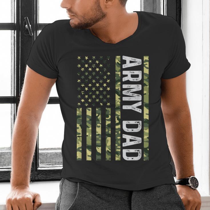 Proud Army Dad United States USA Flag For Father's Day Men's V-Neck T-Shirt