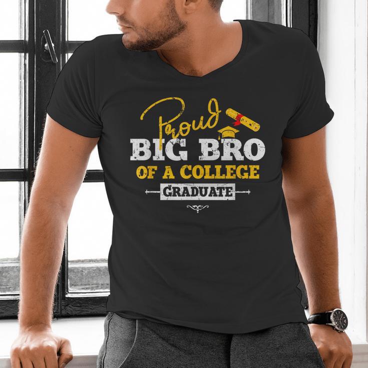 Proud Big Bro Of a College Graduate Graduation Grad Men's V-Neck T-Shirt