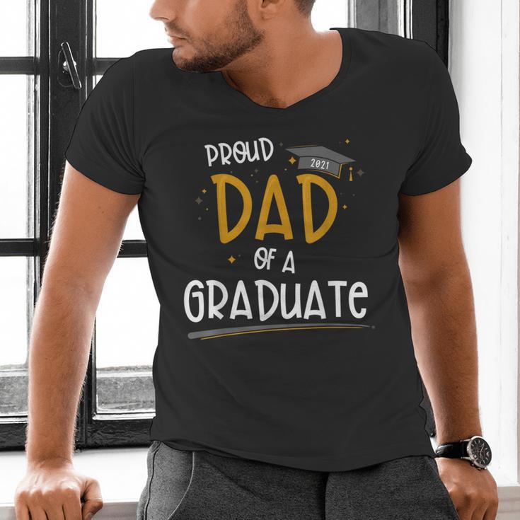 Proud Dad Of A Class Of 2021 Graduate Graduation Men's V-Neck T-Shirt