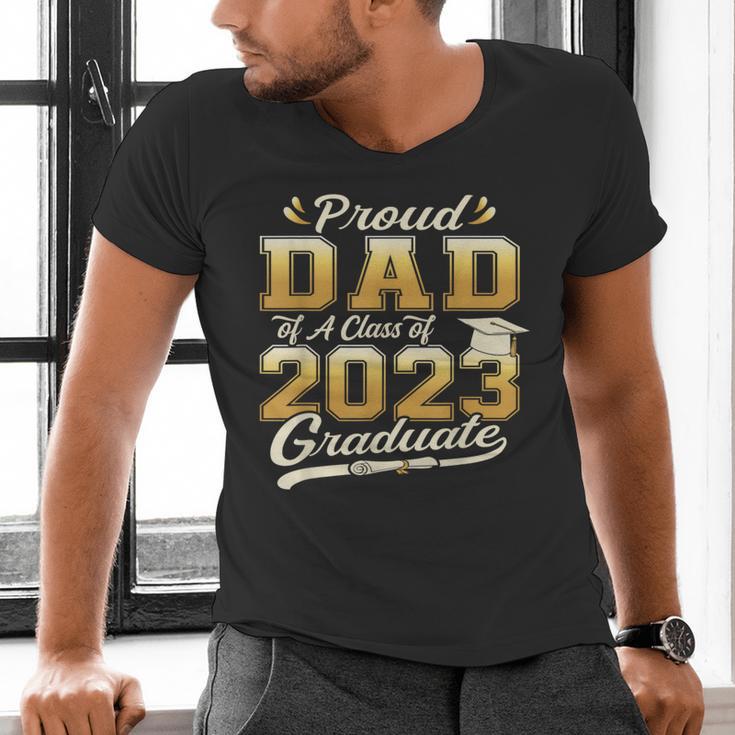 Proud Dad Of a Class Of 2023 Graduate Senior Graduation Men's V-Neck T-Shirt