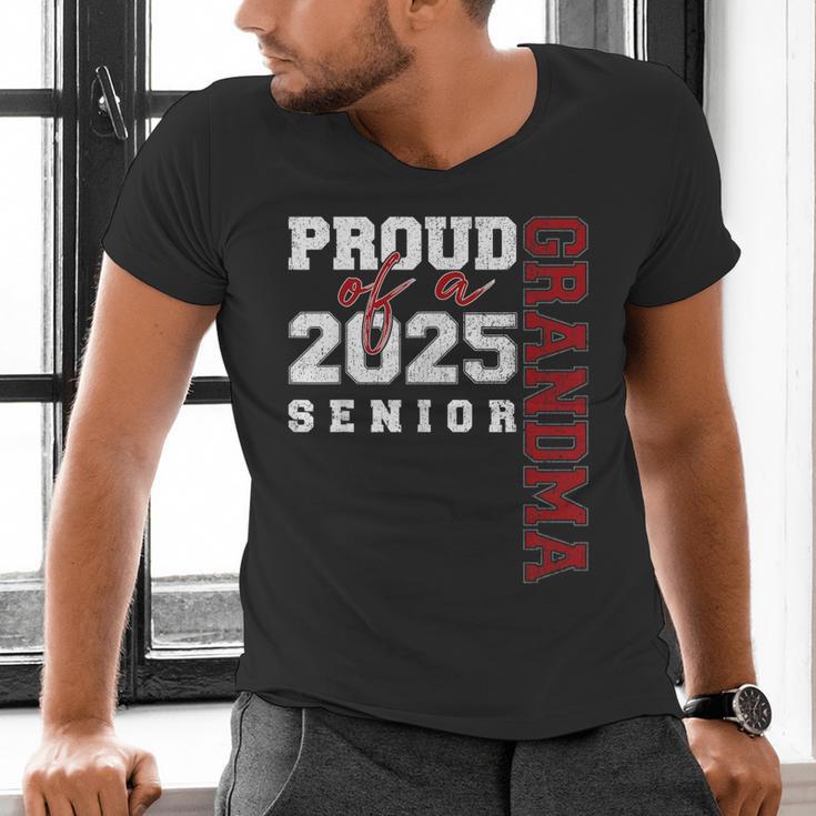 Proud Grandma Of A Class Of 2025 Senior Graduation 25 Men's V-Neck T-Shirt