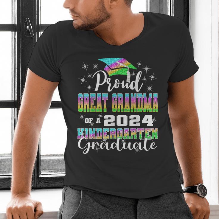 Proud Great Grandma Of Kindergarten Graduate 2024 Graduation Men's V-Neck T-Shirt