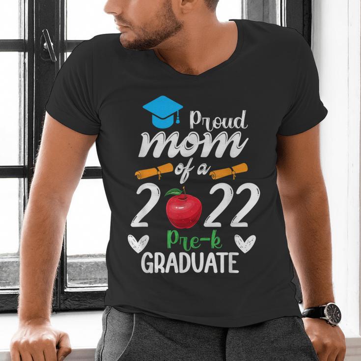 Proud Mom Of 2022 Pre K Graduate Graduation Men's V-Neck T-Shirt