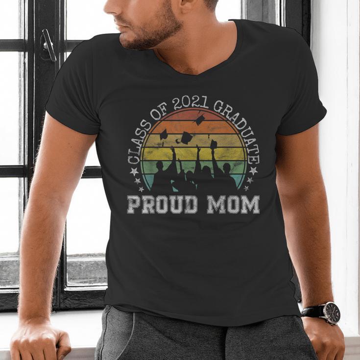 Proud Mom Of a Class Of 2021 Graduate Senior 21 Graduation Men's V-Neck T-Shirt