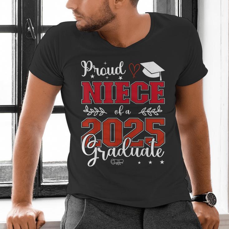 Proud Niece Of a Class Of 2025 Graduate For Graduation Men's V-Neck T-Shirt