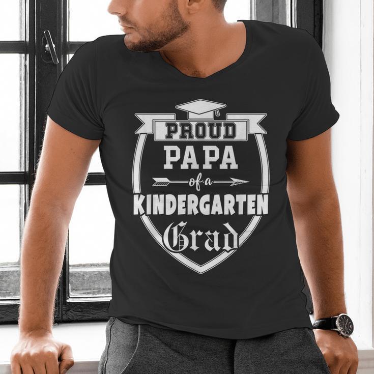 Proud Papa Of a Kindergarten Grad Father Graduation Shirt Men's V-Neck T-Shirt