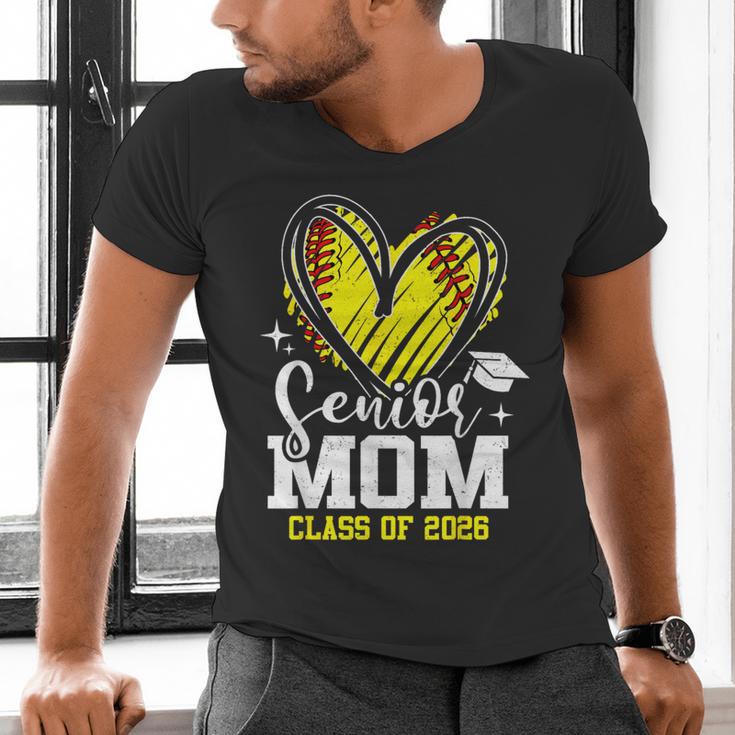 Proud Senior Mom Class Of 2026 Softball Graduation Heart Men's V-Neck T-Shirt