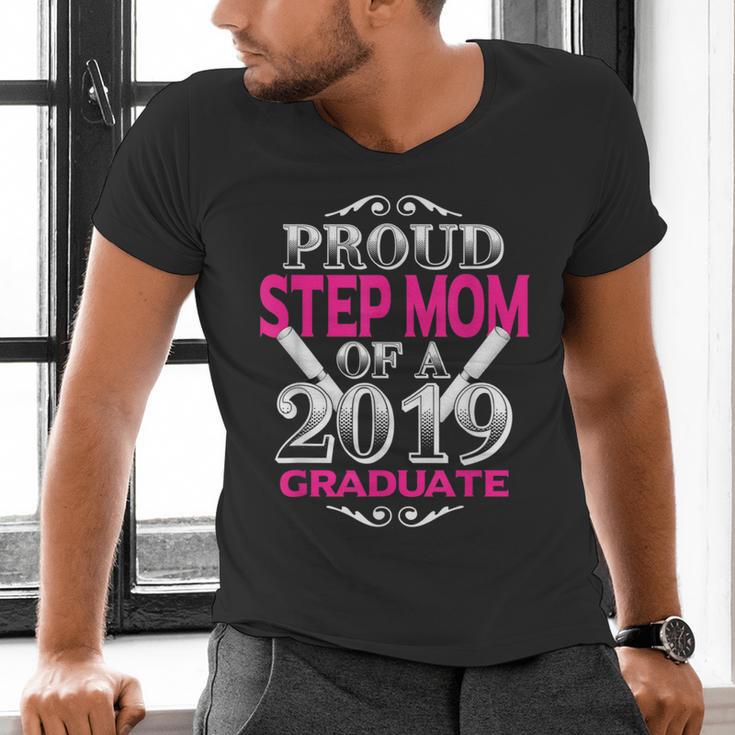 Proud Step Mom Of 2019 Graduate Class 2019 Tshirt Graduation Men's V-Neck T-Shirt