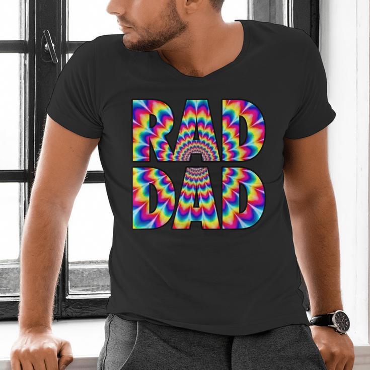 Rad Dad Trippy Hippie Tie-Dye Rainbow 70s Vibes Novelty Men's V-Neck T-Shirt