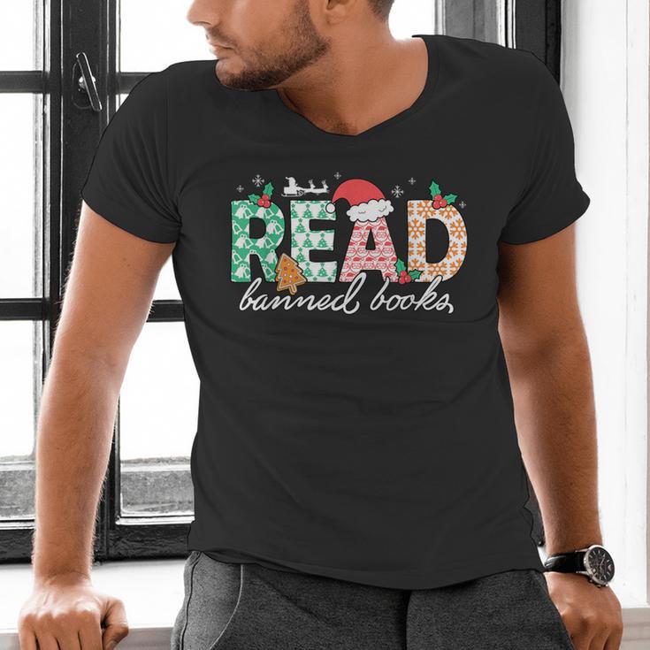 Read Banned Books Christmas Holiday Men's V-Neck T-Shirt