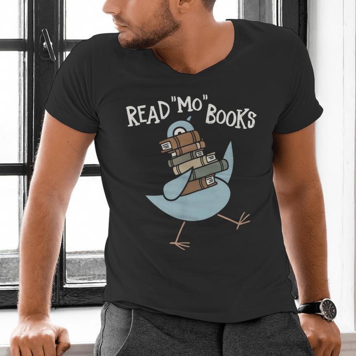 Read More Books Pigeon Book Lover Men's V-Neck T-Shirt
