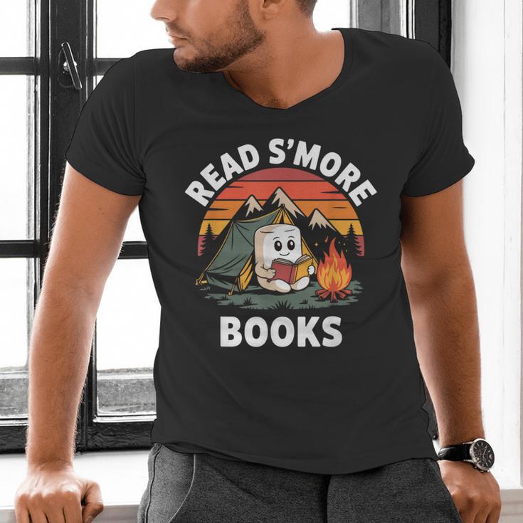 Read S'More Books Cute Campfire Reading Book Lovers Men's V-Neck T-Shirt