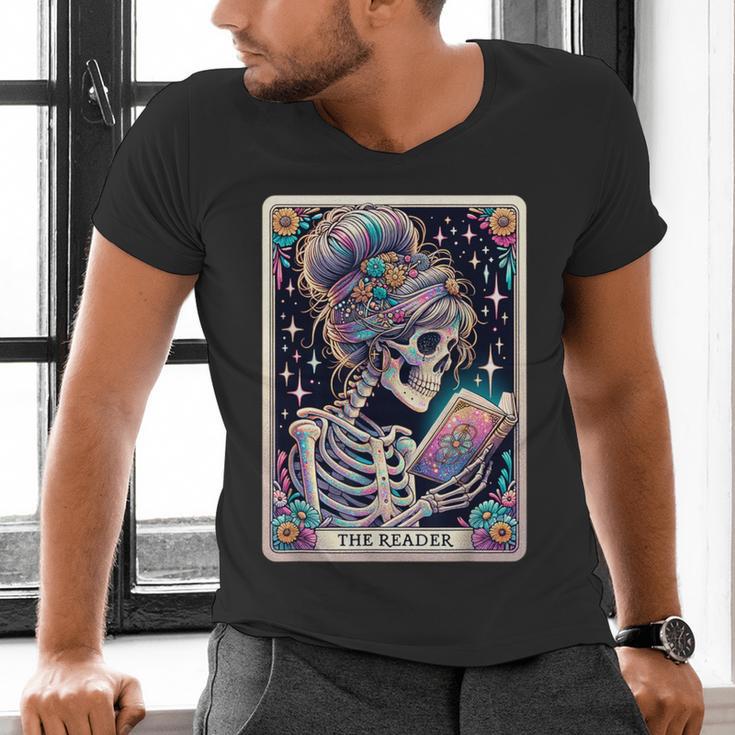The Reader Tarot Card Women Book Lover Librarian Read Men's V-Neck T-Shirt The Reader Tarot Card Women Book Lover Librarian Read Men's V-Neck T-Shirt