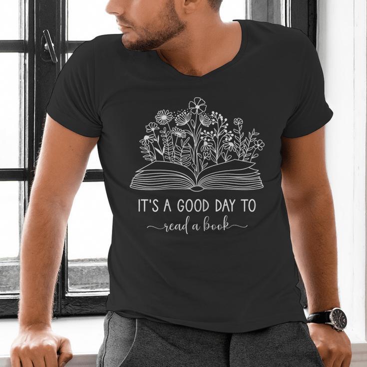 Reading Its A Good Day To Read A Book Librarian Men's V-Neck T-Shirt Reading Its A Good Day To Read A Book Librarian Men's V-Neck T-Shirt