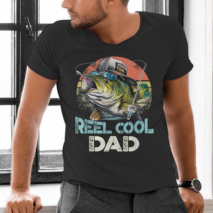 Reel Cool Dad Fishing Vintage Retro Father's Day Men's V-Neck T-Shirt