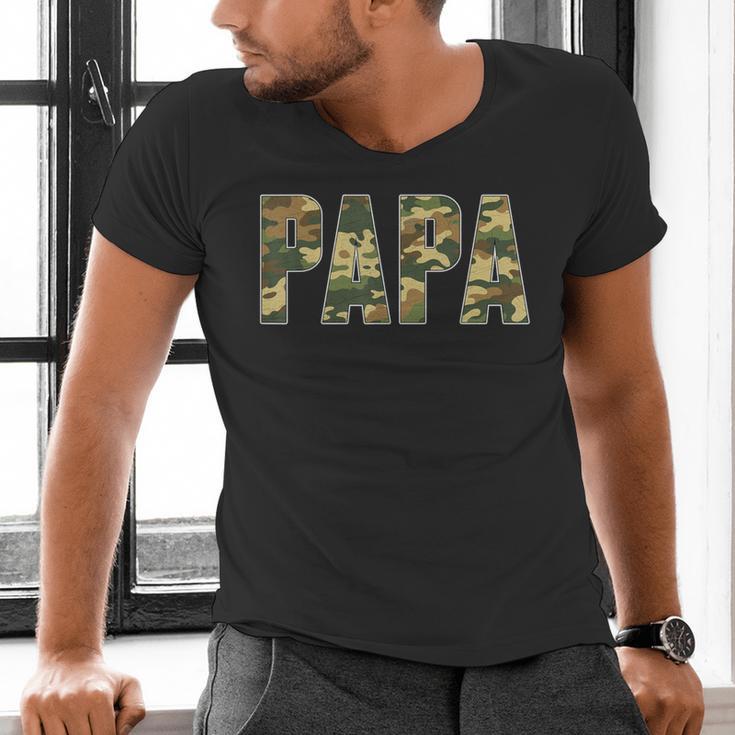 Retro Camo Hunting Papa Old Camo Dad Father’s Day Daddy Men's V-Neck T-Shirt Retro Camo Hunting Papa Old Camo Dad Father’s Day Daddy Men's V-Neck T-Shirt