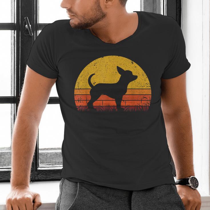 Retro Chihuahua Men Women Dog Mom Dad Chihuahua Men's V-Neck T-Shirt Retro Chihuahua Men Women Dog Mom Dad Chihuahua Men's V-Neck T-Shirt