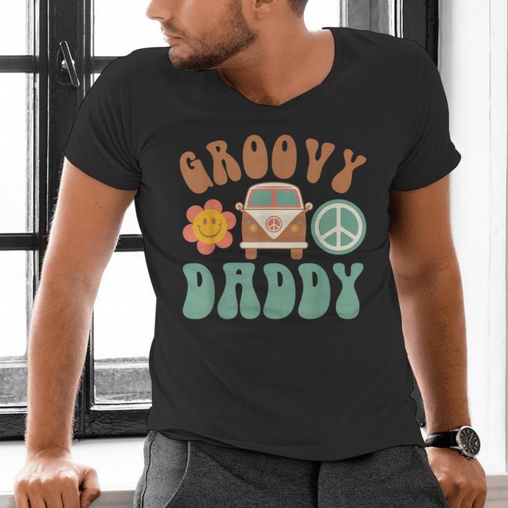 Retro Groovy Daddy Matching Family Birthday Party Men's V-Neck T-Shirt