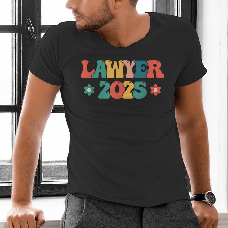 Retro Lawyer 2025 Attorney School Graduation Student Lawyer Men's V-Neck T-Shirt