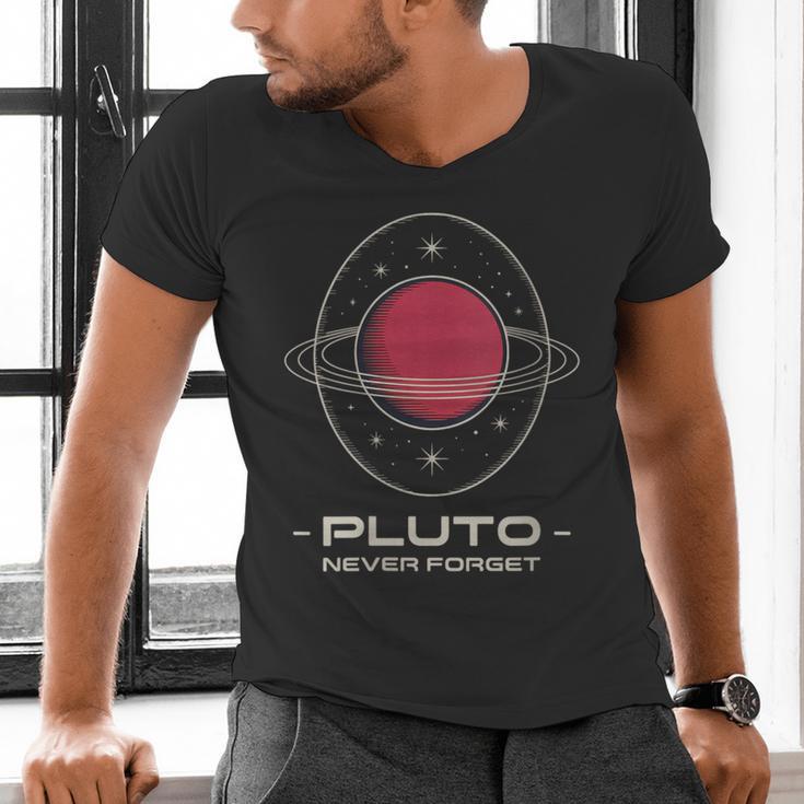 Retro Pluto Never Forget Classic Planet Pluto Nostalgia Men's V-Neck T-Shirt Retro Pluto Never Forget Classic Planet Pluto Nostalgia Men's V-Neck T-Shirt