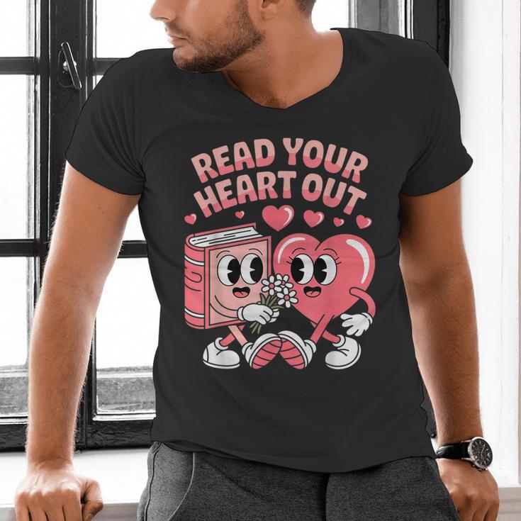 Retro Read Your Heart Out Valentine's Day Teacher Book Lover Men's V-Neck T-Shirt Retro Read Your Heart Out Valentine's Day Teacher Book Lover Men's V-Neck T-Shirt