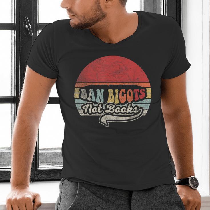 Retro Vintage Ban Bigots Not Books Shirt Free Banned Books Men's V-Neck T-Shirt