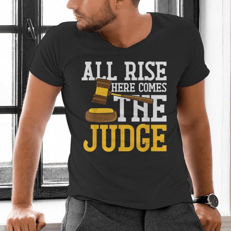 All Rise Here Comes The Judge Lawyer Graduation Quote Men's V-Neck T-Shirt
