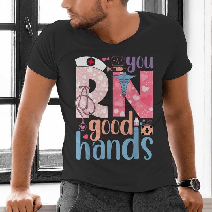 You RN Good Hands Cute Nurse Nursing Student Graduation Men's V-Neck T-Shirt
