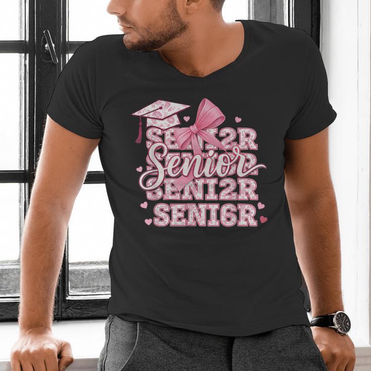 Senior 2026 Class Of 2026 Cute Coquette Pink Bow Graduation Men's V-Neck T-Shirt