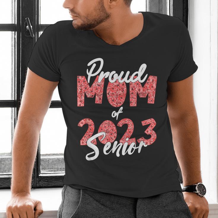 Senior Graduation Class Of 2023 Proud Mom Of 2023 Senior Men's V-Neck T-Shirt