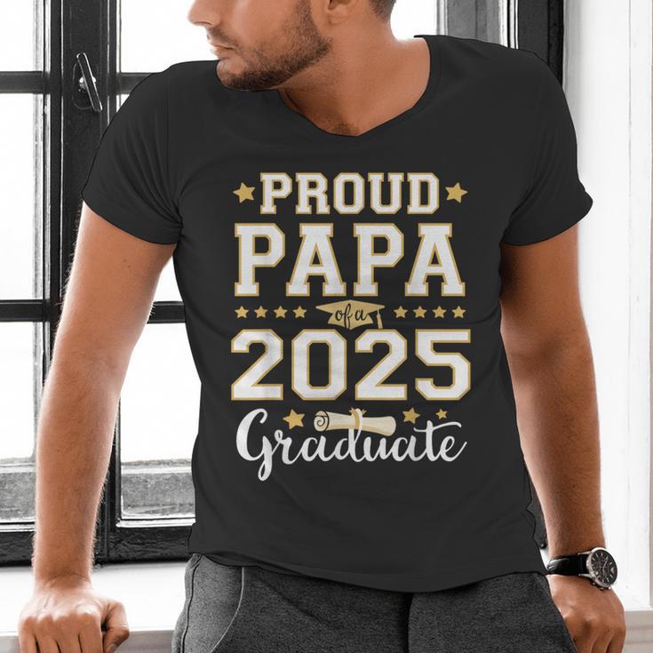 Senior Graduation Proud Papa 2025 Graduate Class Matching Men's V-Neck T-Shirt