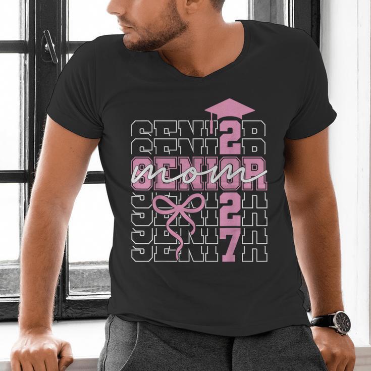Senior Mom 2027 Class Of 2027 Coquette Bow Graduation 2027 Men's V-Neck T-Shirt