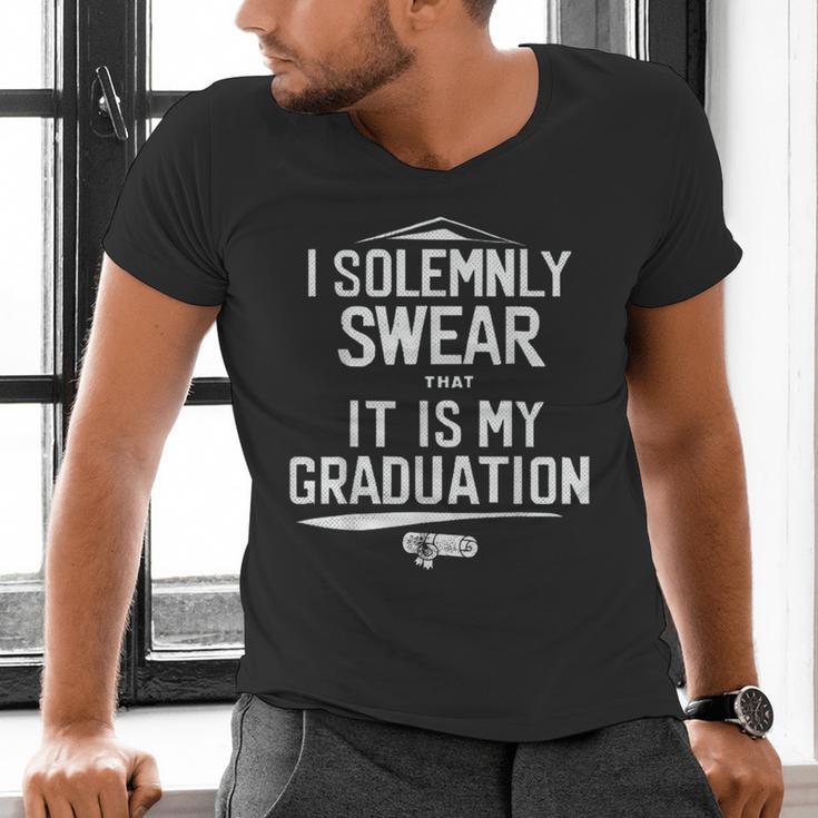 I Solemnly Swear That It's My Graduation Class Of 2024 Grad Men's V-Neck T-Shirt