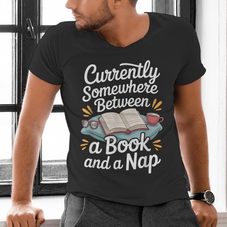 Somewhere Between a Book And a Nap – Cozy Reading Men's V-Neck T-Shirt