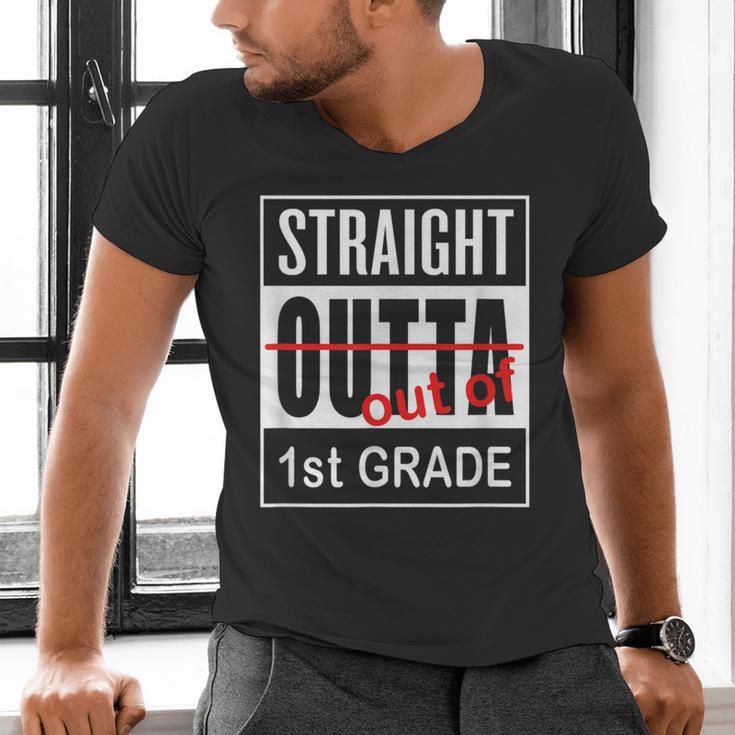 Straight Outta First Grade Graduation 1st GradeShirt Men's V-Neck T-Shirt